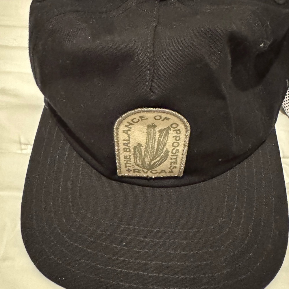RVCA Hat Bundle - Picture 3 of 7